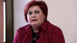 Թեև Գյումրիի թիվ 19 դպրոցի նախկին տնօրենն աշխատանքի վերականգնման չորս դատական ակտ ունի, բայց դպրոց մտնել դեռ չի հաջողվում