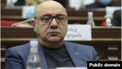 Գուրգեն Արսենյան, արխիվ