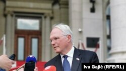 Амбасадорот на САД во Србија, Кристофер Хил