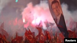 Сторонники мэра Стамбула