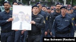 Оогандык келгиндин колунан каза тапкан полиция кызматкерин эскерүү иш-чарасы. Мангейм шаары. 14-июнь 2024-жыл