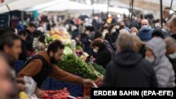 Pijaca u Istanbulu (arhivska fotografija)