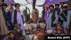 تصویر آرشیف: یکی از بازار های خرید و فروش مواد مخدر در جنوب افغانستان 