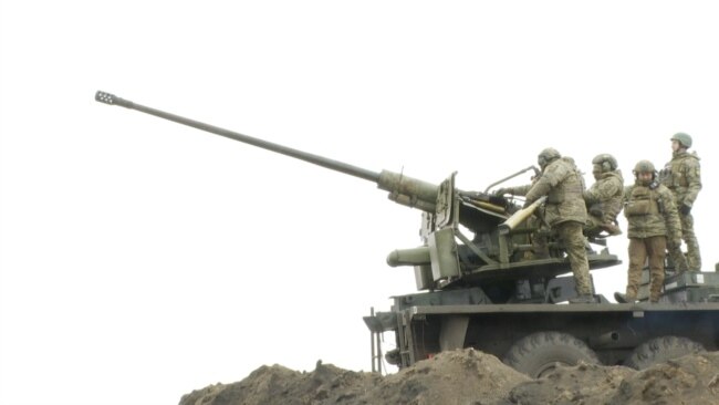 Ukrainians Say Fighting 'Intense' In Bakhmut As Russia Masses Artillery