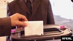 Seçkinin taleyini son nəticədə ölkənin iqtisadi vəziyyəti həll edir