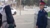 Никабды тыюу тууралуу түшүндүрүү иштерин жүргүзүү учуру. Ош облусу. Апрель, 2025-жыл. (ОИИБ тасмасынан кесинди)
