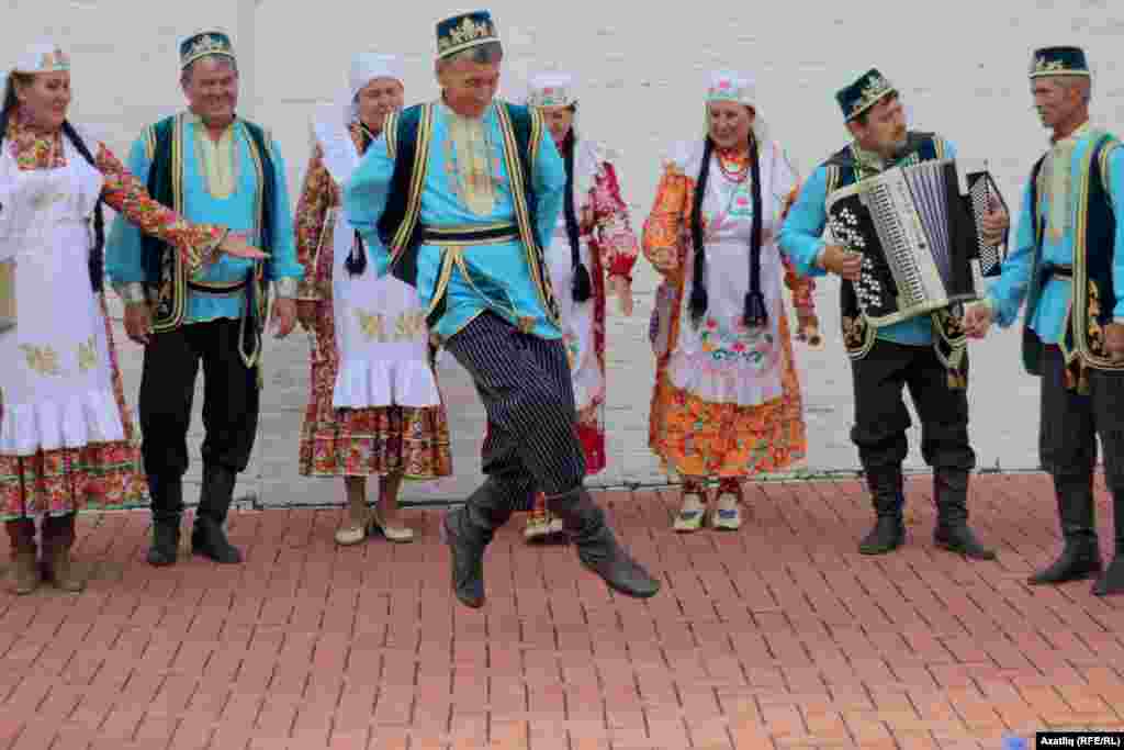 Чирмешән районы "Умырзая" ансамбле репетиция ясый