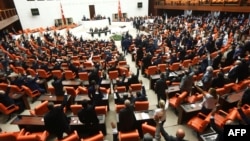 Голосование в парламенте Турции (архив)