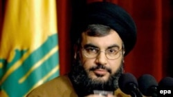آقای نصرالله می گوید: بر خلاف آنچه که نخست وزير اسراییل بيان کرده، وی مرتبا در خيابان های بيروت در رفت و آمد است.