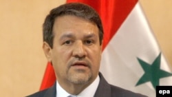 سخنگوی دولت عراق با اشاره غیرمستقیم به تهران گفت:« ما از دولت های دیگر می خواهیم به حضور نیروهای چند ملیتی، آمریکا و بریتانیا احترام بگذارند. زیرا این نیروها در نتیجه تصمیم دولت عراق در این کشور هستند.»
