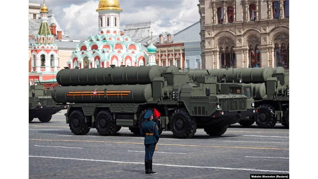 Russian S-400 antiaircraft missile systems parade on Red Square in central Moscow in May 2021.