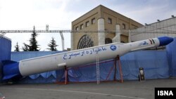 تصویری که رسانه‌های ایران از موشک ماهواره‌بر سیمرغ منتشر کردند - عکس از بایگانی