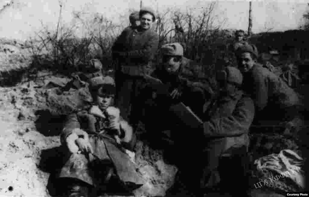 Экинчи дүйнөлүк согуш учурунда Кыргызстандын эли 131 миң адамга азайган. 