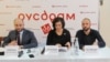 Генеральный директор РУСДРАМа Ираклий Хинтба, министр культуры Эльвира Арсалия, координатор проекта Дэниел Яковиди