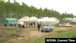 Палаточный городок в Оренбургской области России.