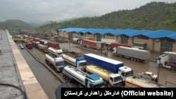 گذرگاه مرزی باشماق در نزدیکی مریوان، یکی از دو گذرگاه مرزی ایران و اقلیم کردستان عراق