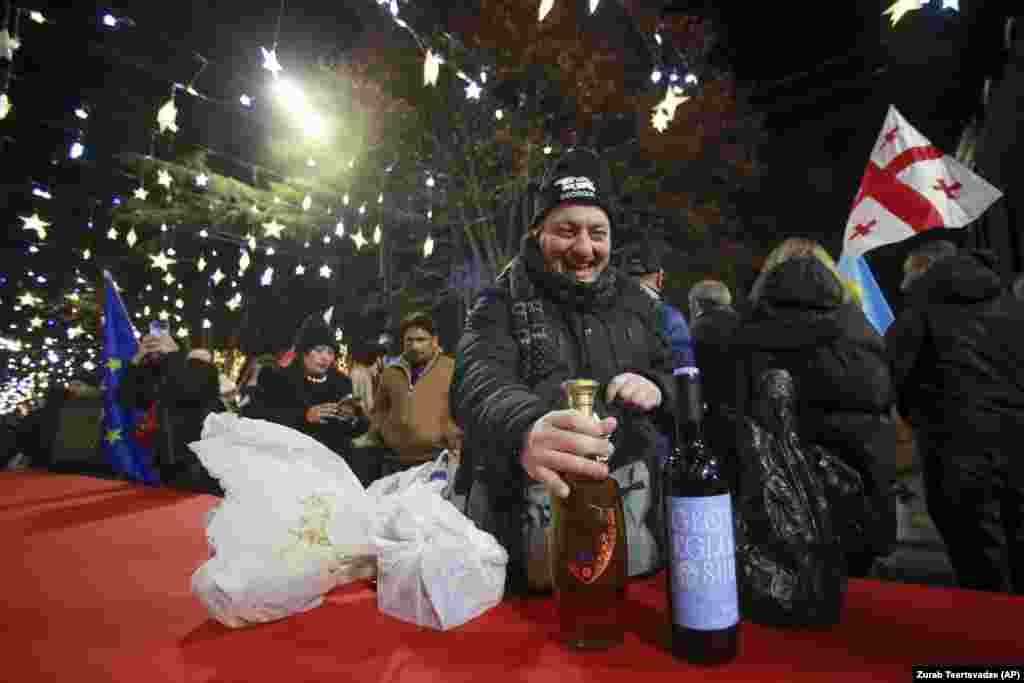 Грузиянын борбор калаасы Тбилиси. Рождество жана Жаңы жыл майрамдарын белгилөө күндөрү.