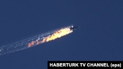 Түрік әскери-әуе күштері атып түсірген ресейлік Су-24 бомбалаушы ұшағы. 24 қараша 2015 жыл.
