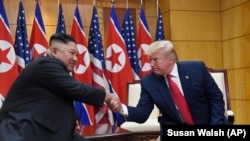 Lideri verikorean, Kim Jong Un dhe presidenti amerikan, Donald Trump.