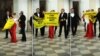 Активисты ''Гринпис'' тоже участвовали в работе конференции в Копенгагене