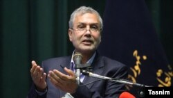 علی ربیعی ایجاد امنیت شغلی در شرکت‌ها و نهادهای دولتی و خصوصی را «رویکرد اصلی دولت» اعلام کرد.