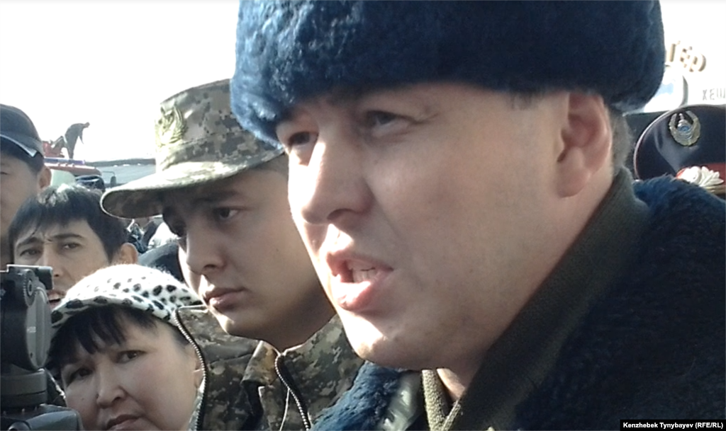 Алматы қалалық төтенше жағдайлар департаментінің өртке қарсы қызметі өкілі Антон Кияткиннің айтуынша, базардан өрт шыққаны туралы хабар өртке қарсы қызмет кезекшісіне таңғы сағат алтыда түскен. «Ең жоғарғы» деген дәреже берілген өртті сөндіруге Алматы қаласының төтенше жағдайлар департаментінің 31 техникасы мен 250 қызметкері, Алматы облысының 10 техникасы мен 45 қызметкері, «Қазавиаспастың» 1 тікұшағы жұмылдырылған.