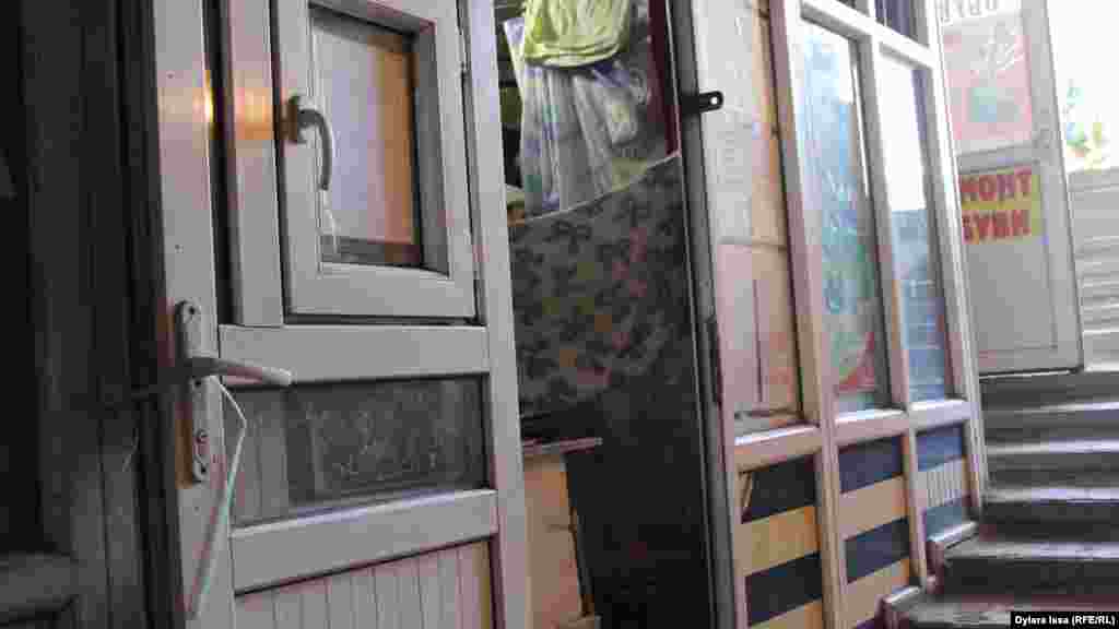 Киоск в подземном переходе у базара «Коктем».