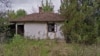 Туугандар ортосунда талашка түшкөн эски там