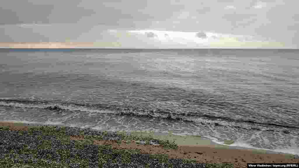 В морі – практично штиль