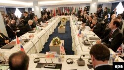 سفیر آمریکا می گوید با هیئت نمایندگی ایران در جریان کنفرانس بغداد گفت وگو کرده است