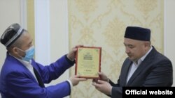 Балиқчи туманидаги “Оққўрғон” жоме масжиди имом-хатиби Рустамжон Ҳамидов "энг яхши имом" унвонига сазовор бўлди.