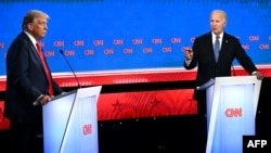 Жо Байден жана Дональд Трамп СNN телестудиясындагы дебатта.