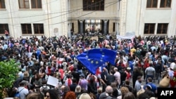 Թբիլիսի, ակցիա «Օտարերկրյա գործակալների մասին» օրենքի ընդունման դեմ, մայիս, 2024թ.