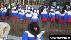 Куртки достались не всем, кто был за Путина