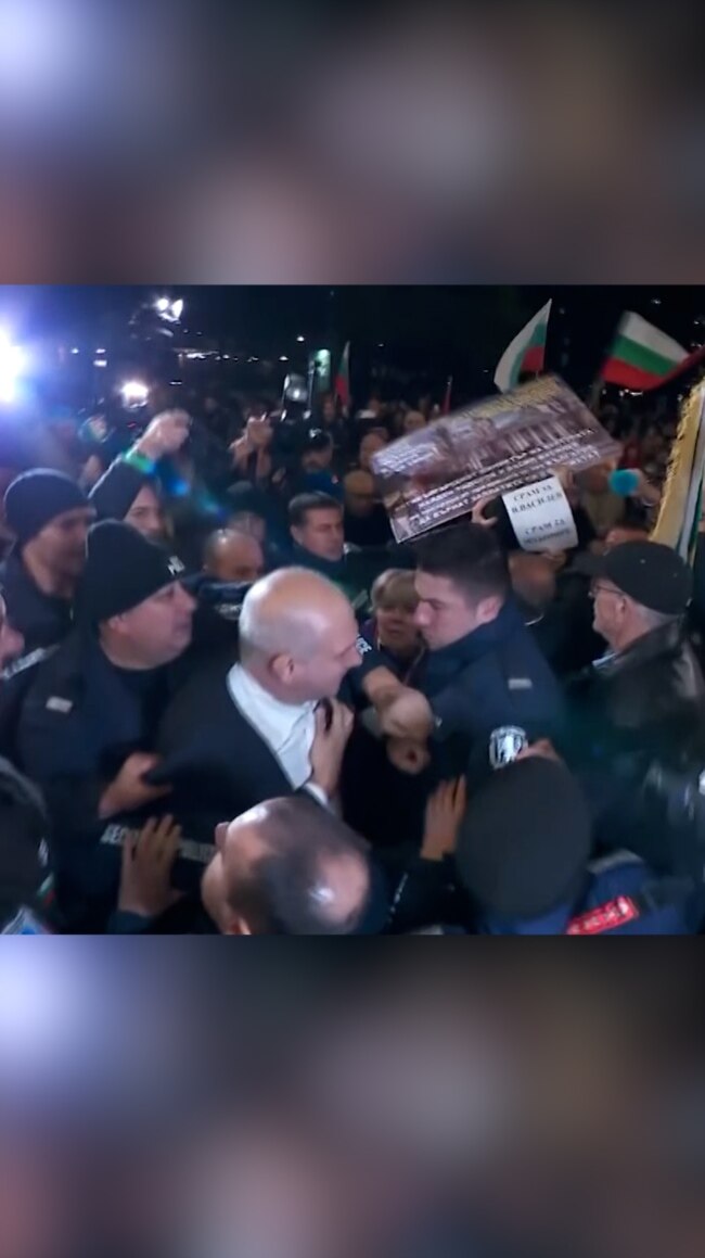 American Actor Malkovich's Premiere Blocked By Nationalist Protesters In Bulgaria
