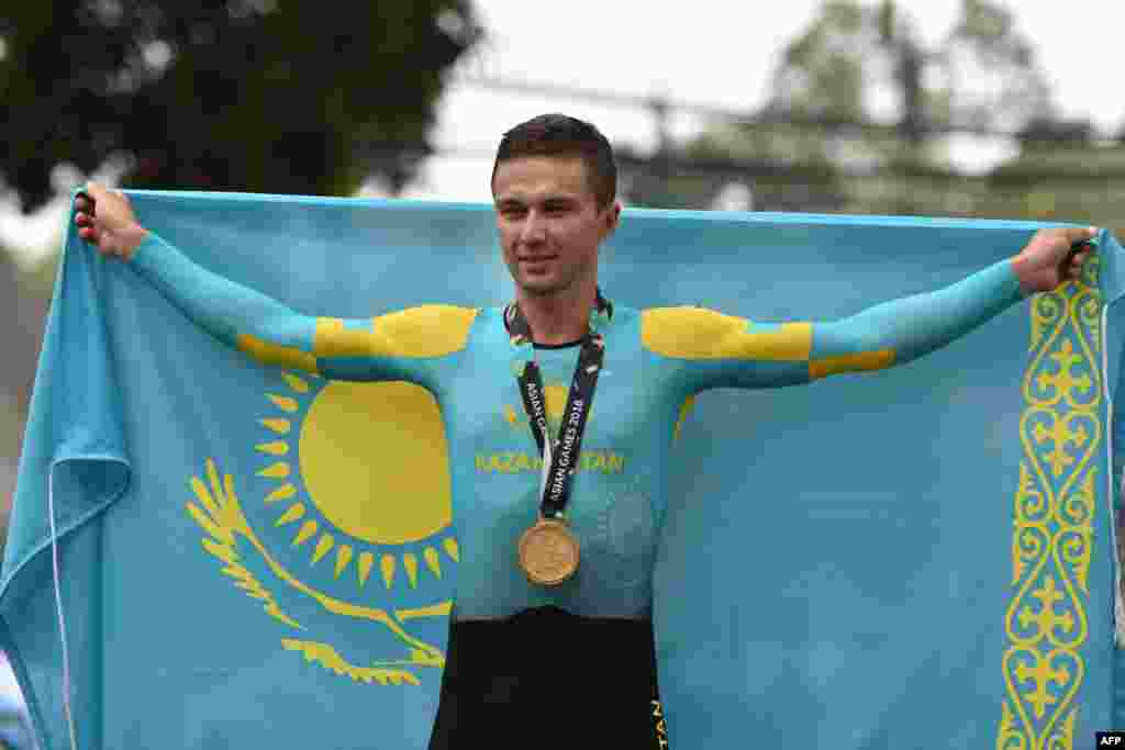 Алексей Луценко жекелей жарыста да жеңіске жетіп, Джакартадағы Азия ойындарының екі дүркін чемпионы атанды. 