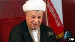 آقای رفسنجانی می گوید: مجلس خبرگان بهترين فردی را که صلاحيت ولايت را داشت، به رهبری انتخاب کرد.(عکس: AFP)