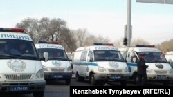 Полиция көліктері. Көрнекі сурет.