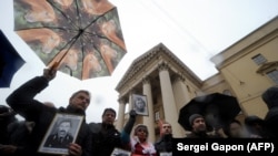 Акция памяти исчезнувших оппозиционеров. Минск, 7 ноября 2016 года.