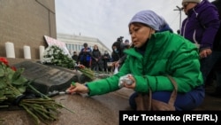 Казакстан. Январь окуясында каза тапкандарды эскерүү митинги. Алматы, 13-февраль, 2022-жыл