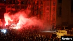 Акция протеста на площади Таксим в Стамбуле, 13 июня 2013 года.