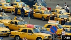 1 январдан бошлаб Ўзбекистон вилоятларидаги таксилар барчаси сариқ рангда бўлади.