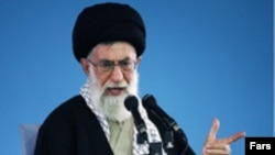در روز های اخیر شایعات زیادی درباره وضعیت نامناسب جسمی آیت الله خامنه ای منتشر شده بود.