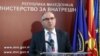 Митко Чавков на прес - конференција додека беше министер за внатрешни работи. 