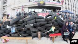 جدایی‌طلبان برخی ساختمان‌های دولتی در شهر دونتسک (در تصویر) و لوهانسک را اشغال کرده‌اند