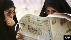 شریعتمداری در یادداشت خود یادآوری کرده بود که زمانی بحرین جزء خاک ایران بوده است.