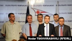 ოპოზიციური “ექვსიანი”
