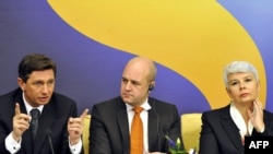 Pahor i Kosor na potpisivanju sporazuma