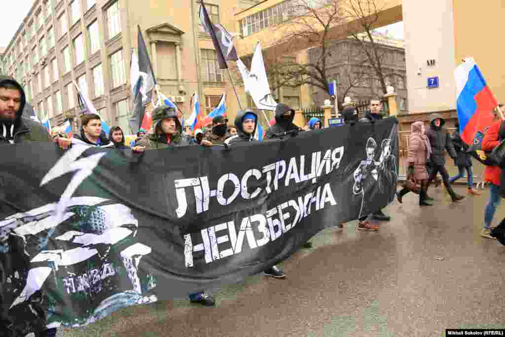 Ресейлік «Мемориал» құқыққорғау ұйымы ақпанның 28-і күні жариялаған мәлімдемесінде Немцовтың қазасын «саяси қастандық» деп атаған.