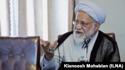  غلامرضا مصباحی مقدم، در سخنرانی پیش از خطبه‌های نماز جمعه تهران در مخالفت با لوایح پولشویی صحبت کرد.